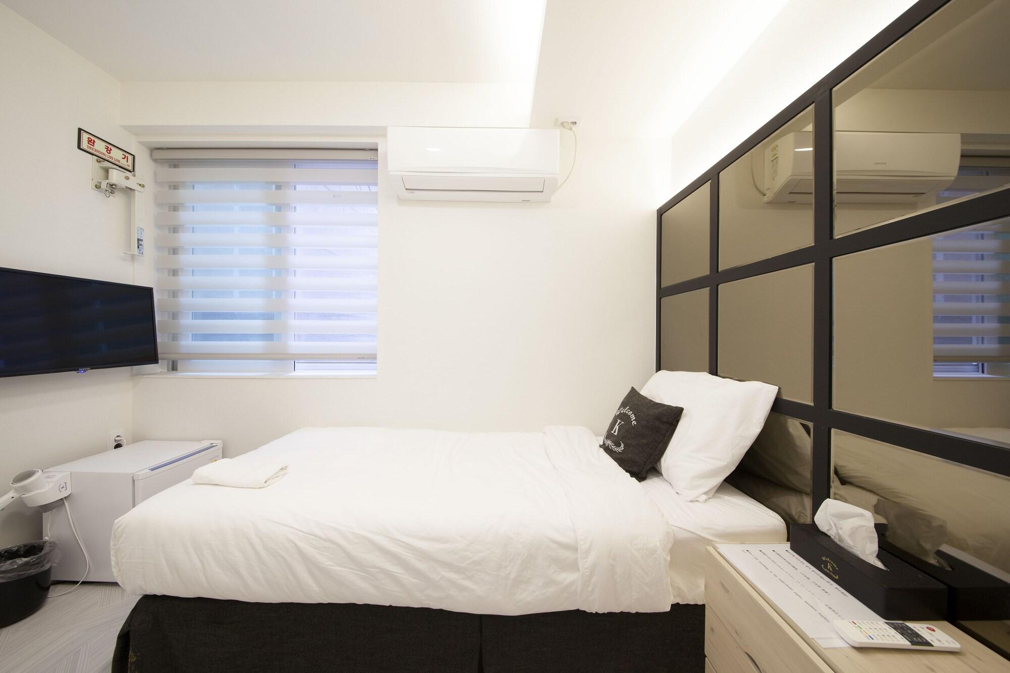 K-Guesthouse Seomyeon 1 Busan Exterior photo